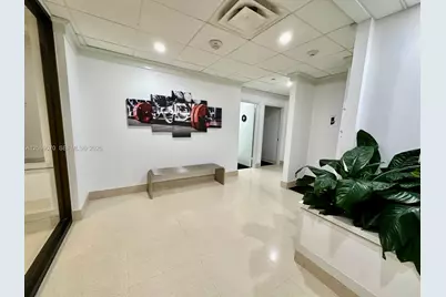2555 Collins Ave #704, Miami Beach, FL 33140 - Photo 21