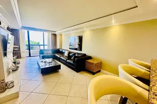 2555 Collins Ave, Miami Beach, FL 33140 - Photo 7