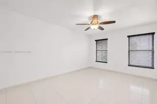 7256 W 34th Ln, Hialeah, FL 33018 - Photo 7