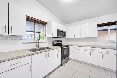 7256 W 34th Ln #7256, Hialeah, FL 33018 - Photo 5