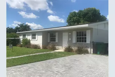 17940 NW 85th Ave, Hialeah, FL 33015 - Photo 3