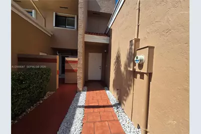 12025 S Las Palmas Dr #12025, Pembroke Pines, FL 33025 - Photo 3
