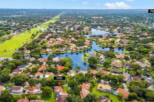 12220 Croton Way, Cooper City, FL 33026 - Photo 35