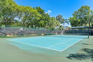 19999 E Country Club Dr, Aventura, FL 33180 - Photo 37