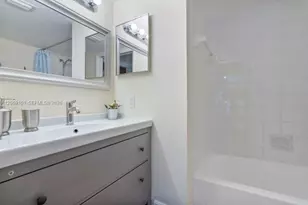 19999 E Country Club Dr, Aventura, FL 33180 - Photo 19