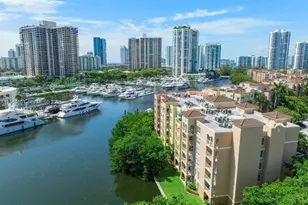 19999 E Country Club Dr, Aventura, FL 33180 - Photo 43