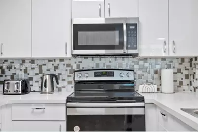 19999 E Country Club Dr #1206, Aventura, FL 33180 - Photo 13