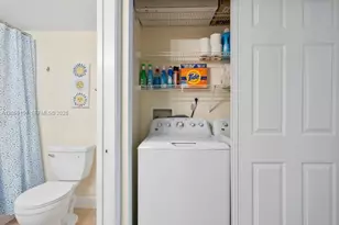 19999 E Country Club Dr, Aventura, FL 33180 - Photo 27