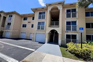 9909 Westwood Dr, Tamarac, FL 33321 - Photo 3