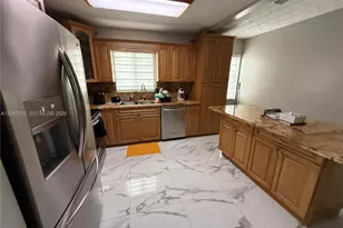 547 E 15th St, Hialeah, FL 33010 - Photo 13