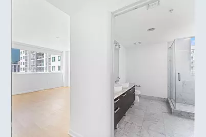 244 Biscayne Blvd #2109, Miami, FL 33132 - Photo 21
