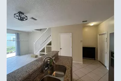3905 San Simeon Ln, Weston, FL 33331 - Photo 17