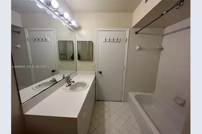 3905 San Simeon Ln, Weston, FL 33331 - Photo 23