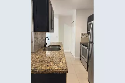 18344 NW 68th Ave #G, Hialeah, FL 33015 - Photo 5