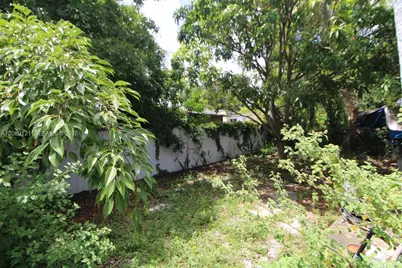 7010 NW 6th Ave, Miami, FL 33150 - Photo 5