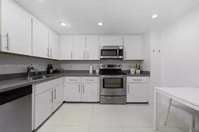 9801 Collins Ave #20V, Bal Harbour, FL 33154 - Photo 7