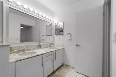 9801 Collins Ave #20V, Bal Harbour, FL 33154 - Photo 15