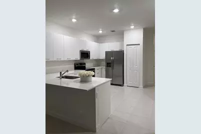 12613 NW 23rd Pl, Miami, FL 33167 - Photo 3