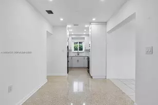 17320 NW 80th Ave, Hialeah, FL 33015 - Photo 9