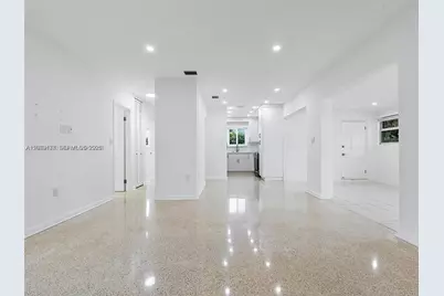 17320 NW 80th Ave, Hialeah, FL 33015 - Photo 7