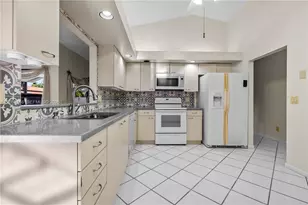 15821 Huntridge Rd, Davie, FL 33331 - Photo 15