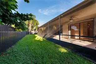 15821 Huntridge Rd, Davie, FL 33331 - Photo 35