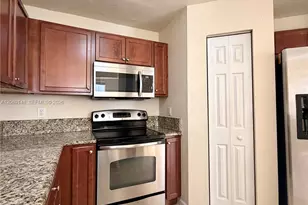 11603 NW 89th St, Doral, FL 33178 - Photo 13