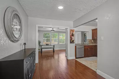6001 NW 66th Ter, Tamarac, FL 33321 - Photo 5