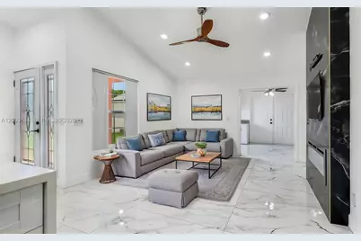 2421 SW 84th Ter, Miramar, FL 33025 - Photo 17