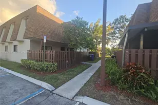 253 San Remo Blvd, North Lauderdale, FL 33068 - Photo 1