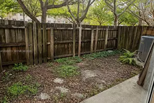 2528 SE 14th Ave, Homestead, FL 33035 - Photo 13