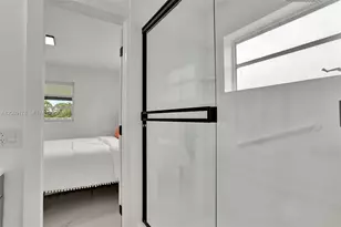 1220 NE 8th St, Pompano Beach, FL 33060 - Photo 13