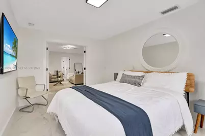 1220 NE 8th St, Pompano Beach, FL 33060 - Photo 19