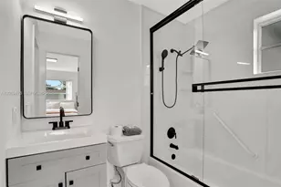 1220 NE 8th St, Pompano Beach, FL 33060 - Photo 9