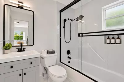 1220 NE 8th St, Pompano Beach, FL 33060 - Photo 13