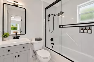 1220 NE 8th St, Pompano Beach, FL 33060 - Photo 13