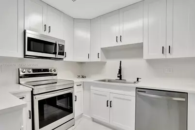 1220 NE 8th St, Pompano Beach, FL 33060 - Photo 19