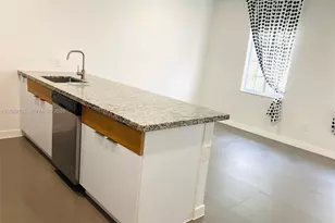 1211 Euclid Ave, Miami Beach, FL 33139 - Photo 5