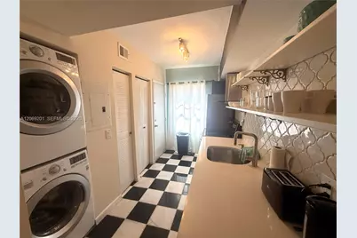 915 8th St #102, Miami Beach, FL 33139 - Photo 13