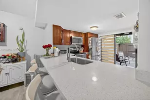 10425 SW 154th Ct, Miami, FL 33196 - Photo 9