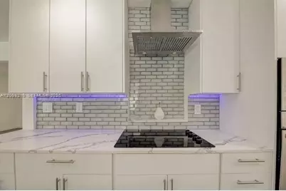 638 SW 5th Ave, Fort Lauderdale, FL 33315 - Photo 9