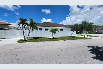 10752 SW 228th Ter #10752, Miami, FL 33170 - Photo 5