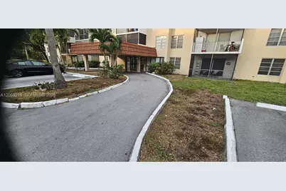 4168 Inverrary Dr #112, Lauderhill, FL 33319 - Photo 9