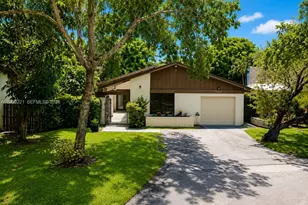 13508 SW 108th St Cir N, Miami, FL 33186 - Photo 1
