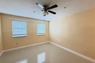 7250 NW 177th St, Hialeah, FL 33015 - Photo 13
