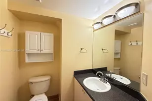 7250 NW 177th St, Hialeah, FL 33015 - Photo 9