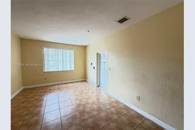 7250 NW 177th St #203-16, Hialeah, FL 33015 - Photo 3