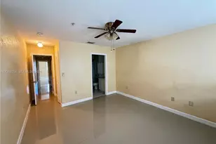 7250 NW 177th St, Hialeah, FL 33015 - Photo 11