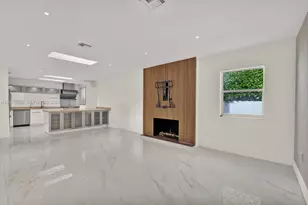1777 Daytonia Rd, Miami Beach, FL 33141 - Photo 9