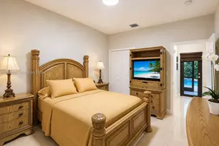 15951 NW 79th Ct, Miami Lakes, FL 33016 - Photo 15